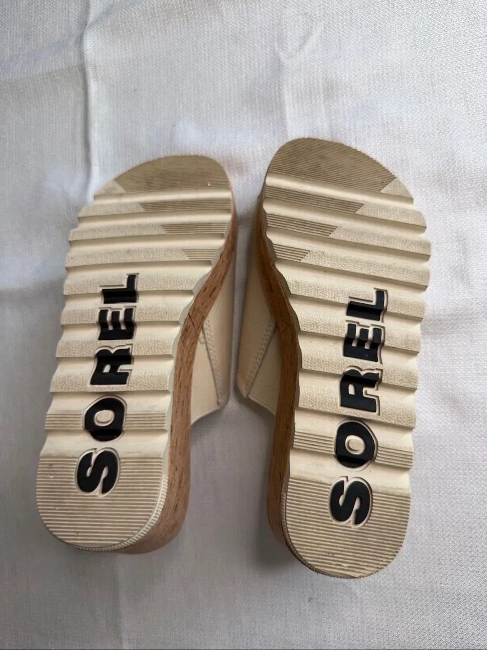 Sorel Women’s Cameron Wedge Mule Leather Slip On Taupe Platform Sandals Size 6